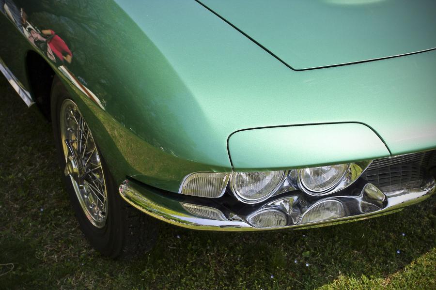 Детали экстерьера Alfa Romeo 2600 1962 года  (фото 10 из 19)